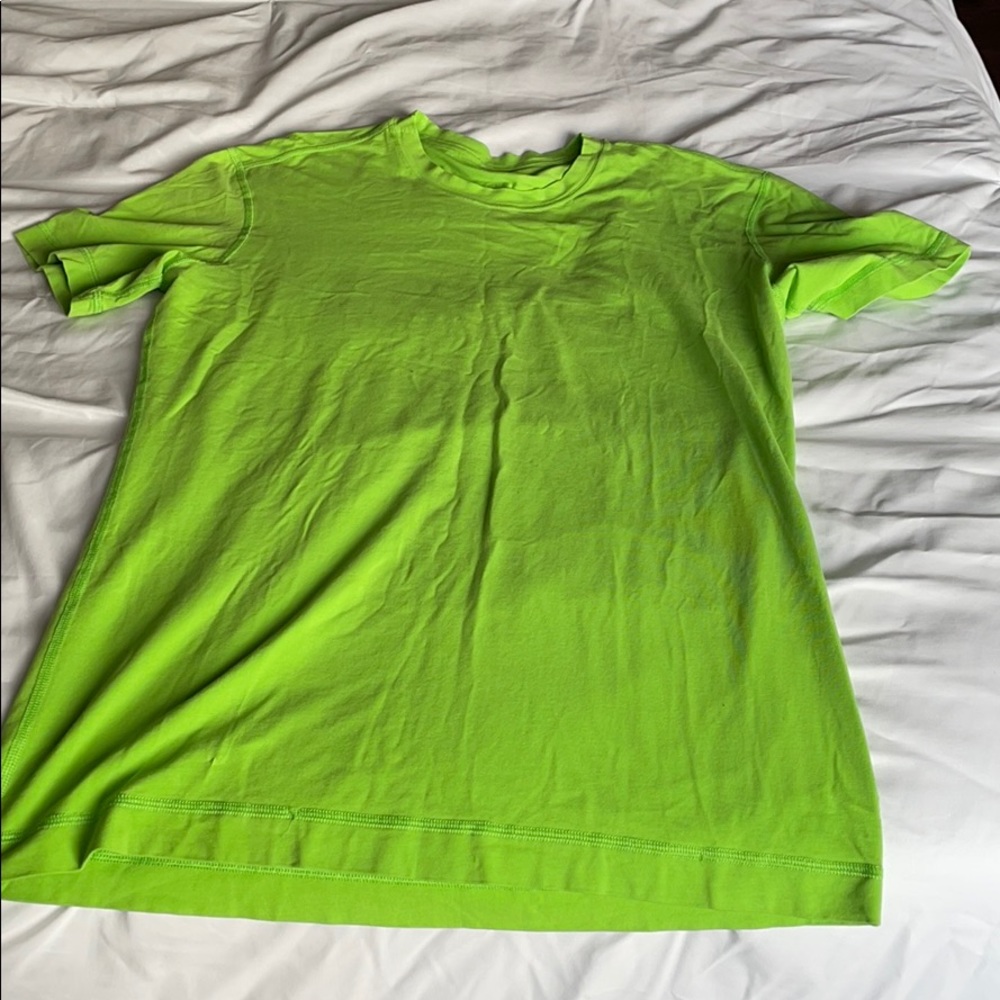Lululemon T Shirt